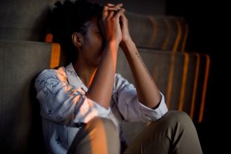 people alone and depressed