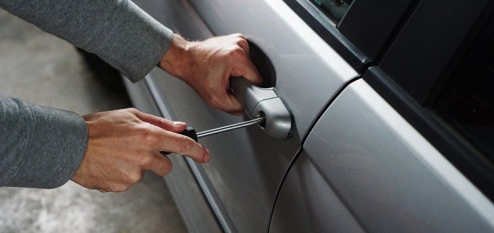 car-1590508_1280